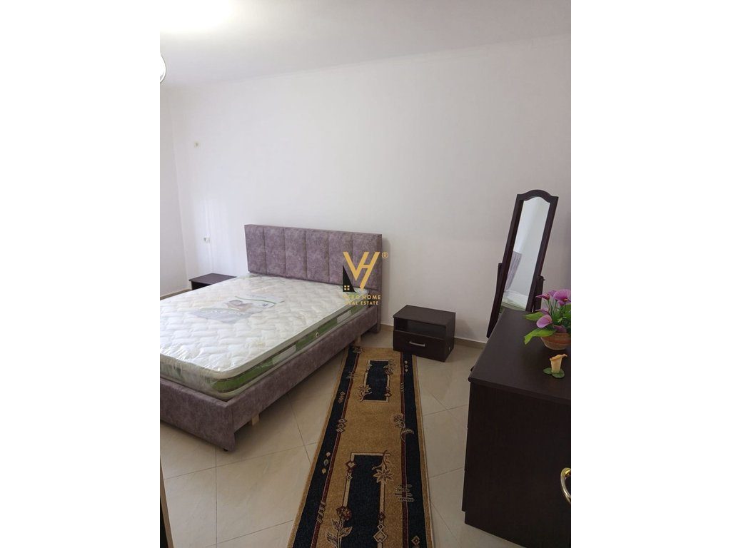 JEPET APARTAMENT 2+1+2 ME QIRA TE ISH PARKU I AUTOBUSAVE 600 EURO 2