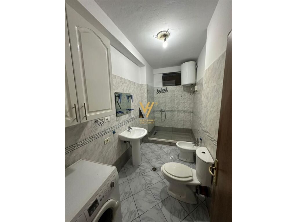 Shitet Apartament 1+1+ballkon prane Rrethrrotullimit te Shkozes 63 m2 3