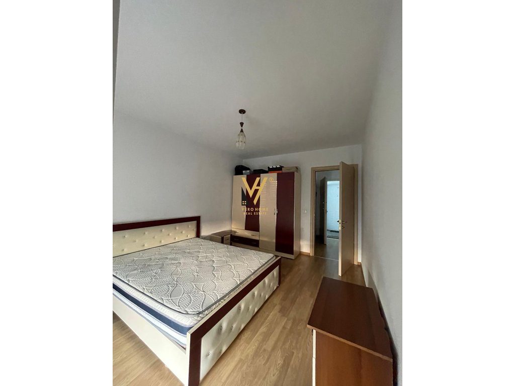 JEPET APARTAMENT 2+1+2+BLK ME QERA TE QYTET STUDENTI 55.000 LEKE 3