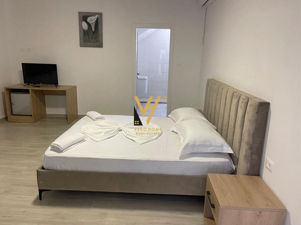 SHITET HOTEL TEK RROTA E KUQE, GOLEM 800.000 EURO 4