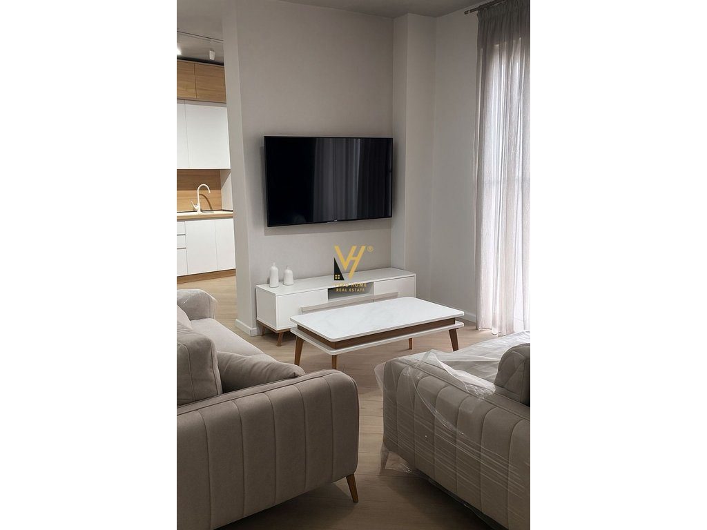 JEPET APARTAMENT 1+1 TE UNAZA E RE 60.000 LEKE