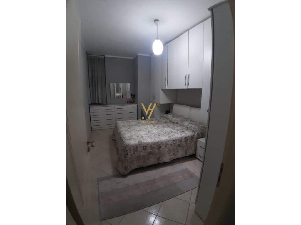 Shitet apartament 1+1 te Kthesa e Kamzes 72 m2 3