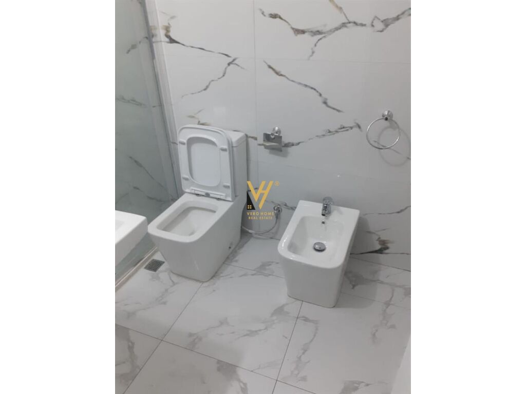 Shitet Apartament 1+1+ballkon te Shkolla e Bashkuar 55 m2 4