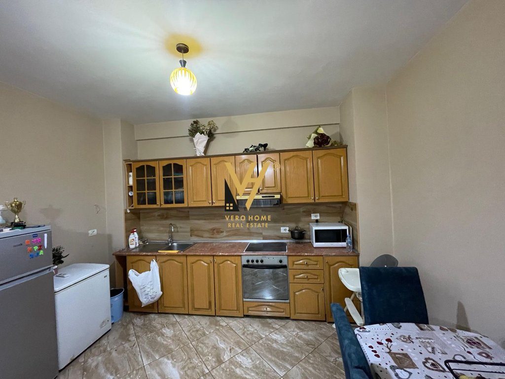 JEPET APARTAMENT 2+1+BLK ME QERA TE GREEN CITY, ASTIR 600 EURO 2