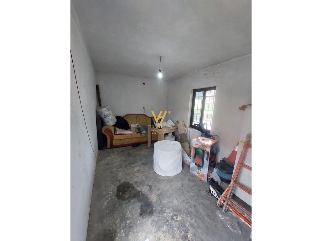 JEPET TOKE 600 M2 ME QERA TE RRUGA BURGUT 100.000 LEKE 3