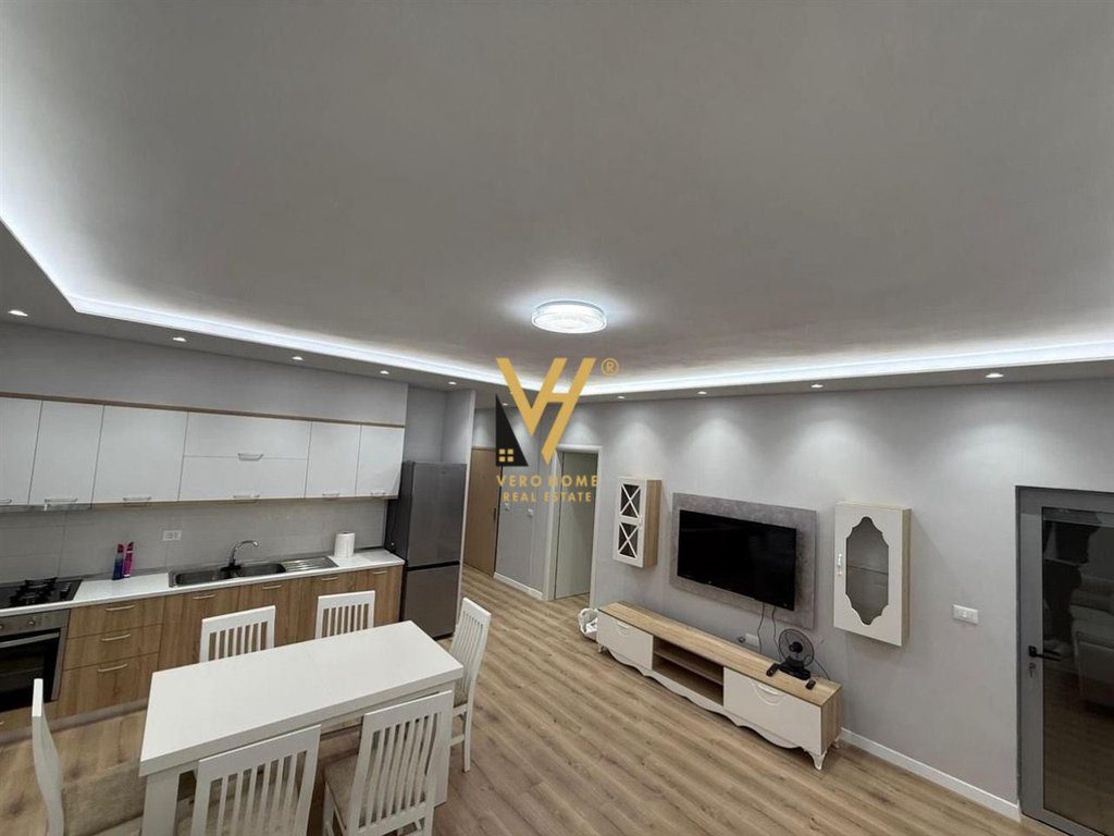 JEPET APARTAMENT 1+1+BLK ME QERA NE ASTIR 550 EURO 3