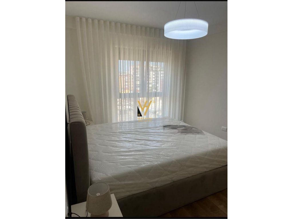 JEPET APARTAMENT 1+1+BLK ME QIRA TE SHKOLLA E KUQE 650 EURO 4