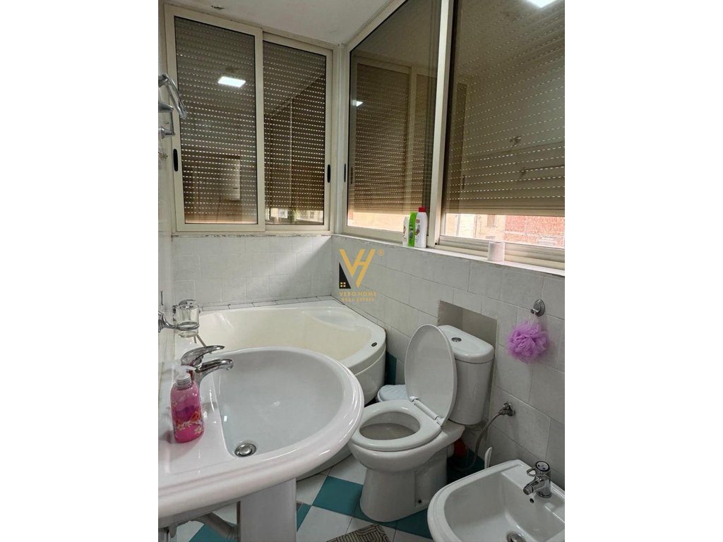 JEPET APARTAMENT 1+1 ME QIRA RRUGA E DURRESIT 500 EURO 4