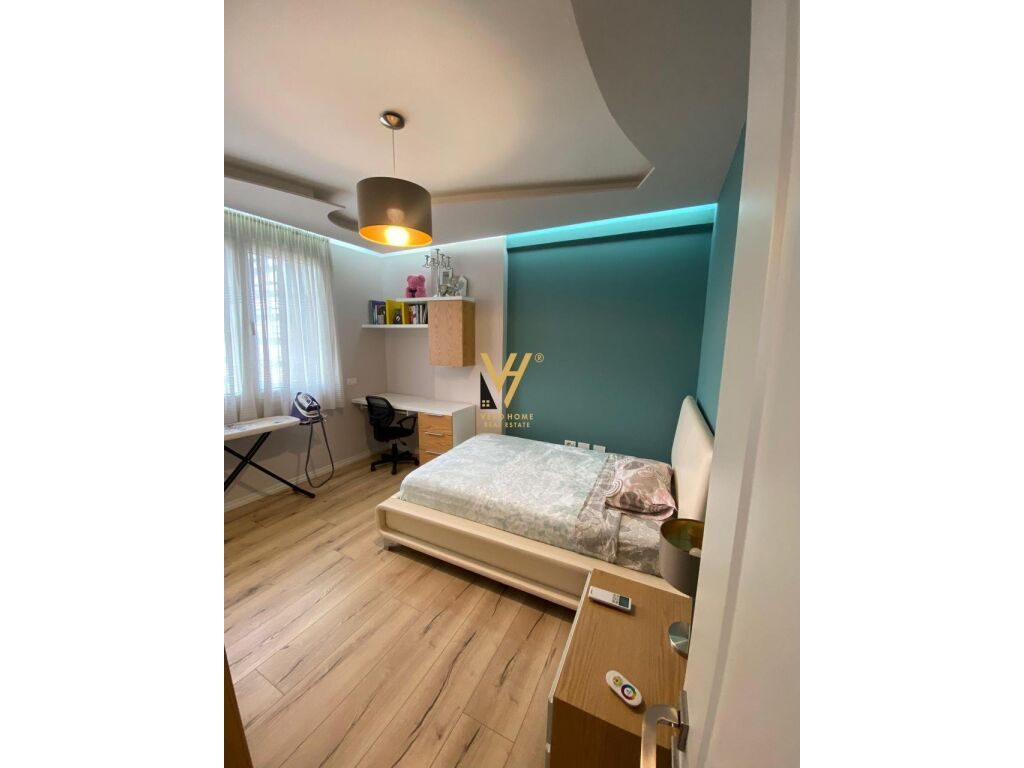 Jepet Apartament 2+1 + Blk me qera tek Ish Fusha e Aviacionit 103 m2
