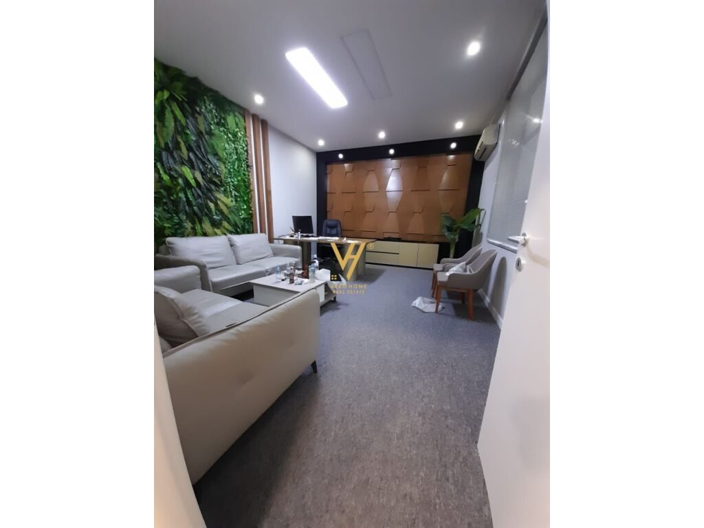 Jepet Ambient Biznesi me qera te Stacioni i Trenit 202 m2 2