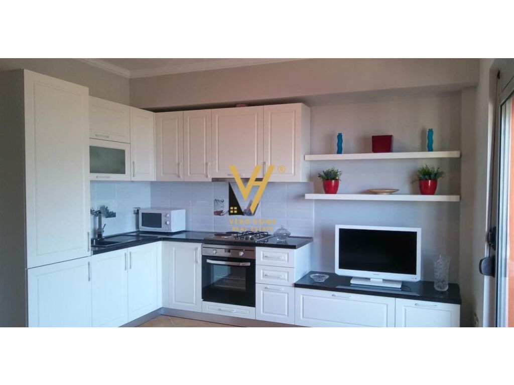 Shitet apartament 1+1 te Instituti Berthamor 75 m2
