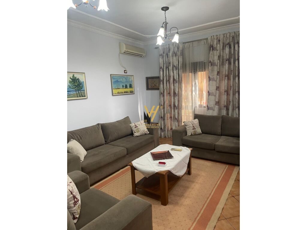 Jepet Apartament 3+1+Ballkon me qera te Rruga Kongresi i Manastirit, Oxhaku 115 m2