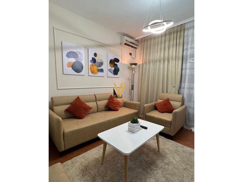 JEPET APARTAMENT 2+1+BLK ME QERA NE BLLOK 75.000 LEKE
