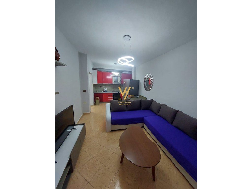JEPET APARTAMENT 1+1+BLK ME QERA TE KODRA E DIELLIT 50.000 LEKE