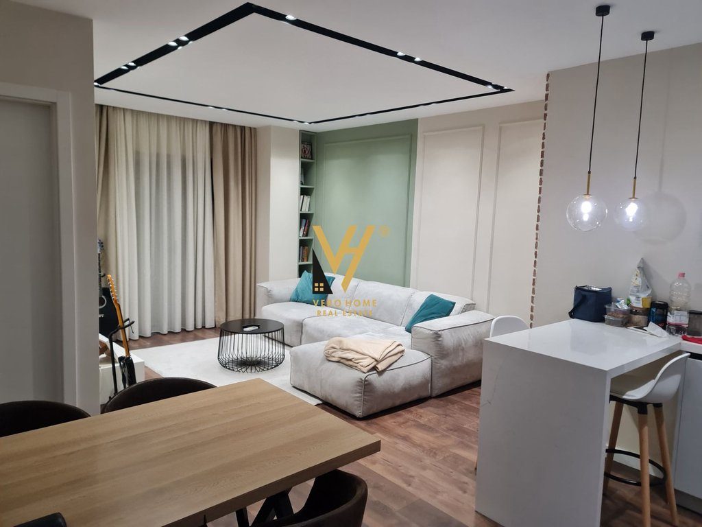 JEPET APARTAMENT 1+1+BLK ME QERA TE PALLATET ÇABEJ, YZBERISHT 500 EURO