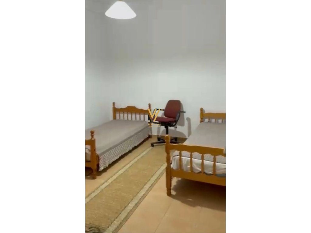 JEPET APARTAMENT 2+1+BLK ME QERA TE FABRIKA E MIELLIT 50.000 LEKE 4