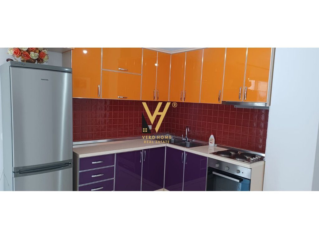 JEPET APARTAMENT 2+1+BLK ME QIRA TEK FRESKU 40.000 LEKE 2