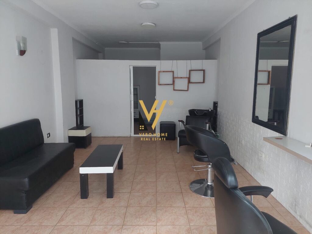 Jepet Zyre me qera te Ish Ministria e Jashtme 37 m2 2