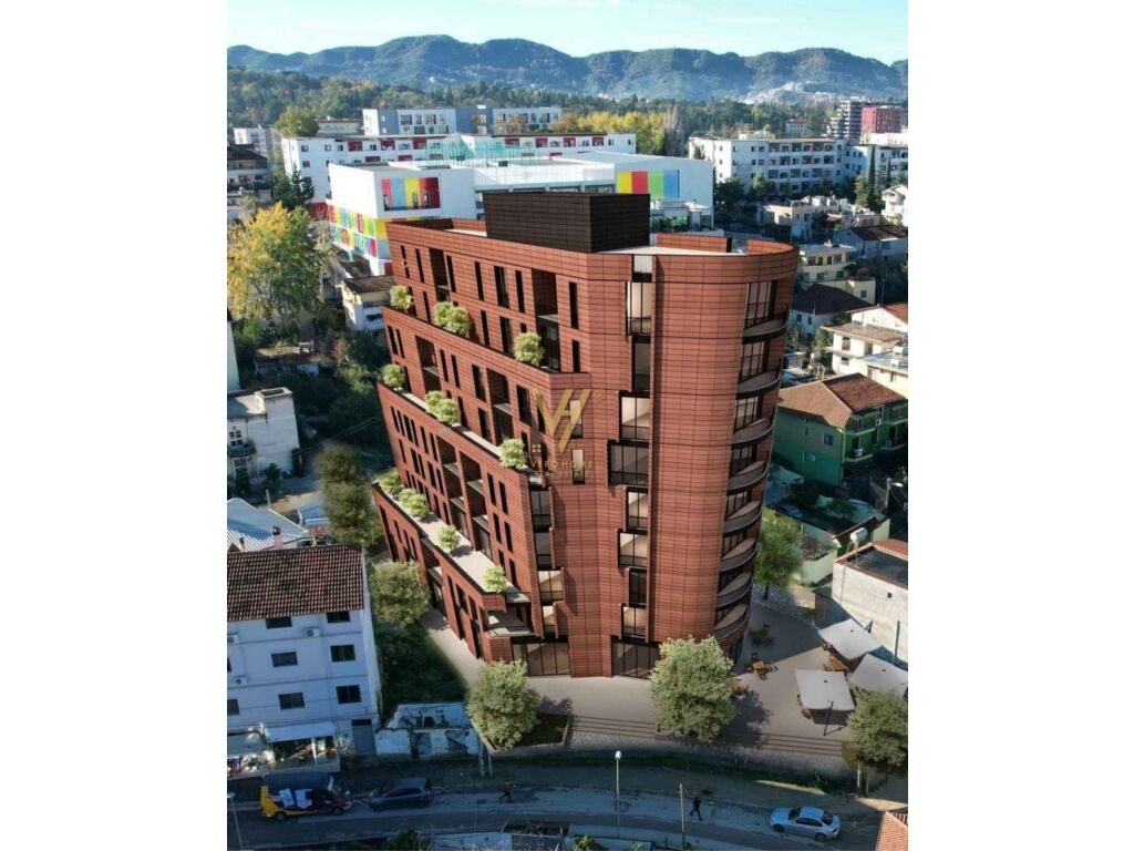 Shitet Apartament 1+1+ballkon te Ish Tregu Elektrik 101 m2