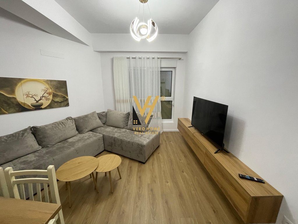 JEPET APARTAMENT 1+1+BLK ME QIRA TE KAIMI , ALI DEM 400 EURO