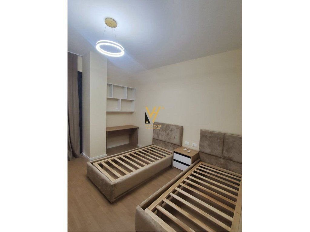 JEPET APARTAMENT 2+1+2+2BLK ME QERA TE LIQENI I THATE 1.300 EURO 3
