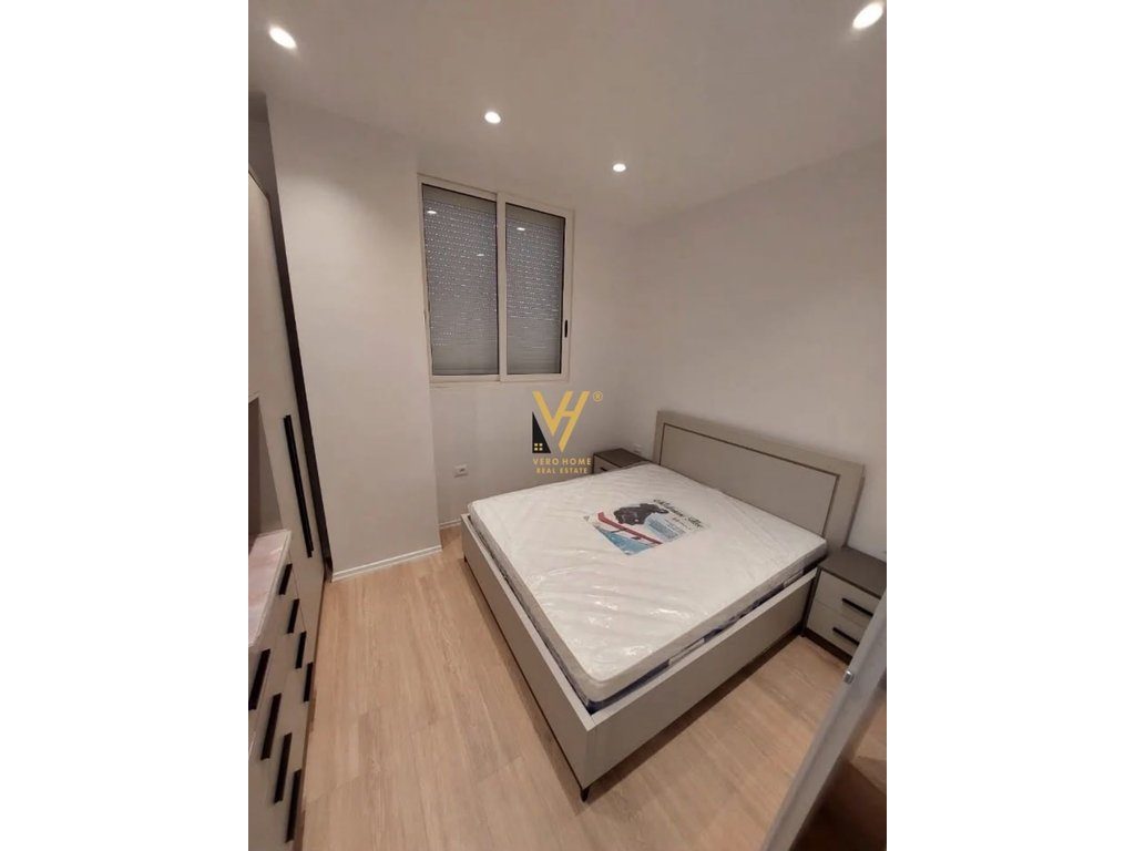 JEPET APARTAMENT 1+1 ME QERA TEK KODRA E DIELLIT 55.000 LEKE 3
