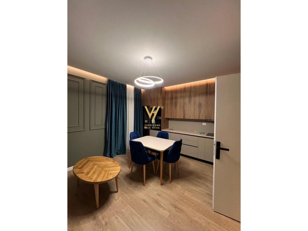 SHITET APARTAMENT 3+1+BLK TEK MARKATA E PASHKUT ASTIR 19.000.000 LEKE