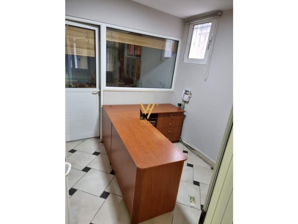 Shitet magazine ne Selite 282 m2 4