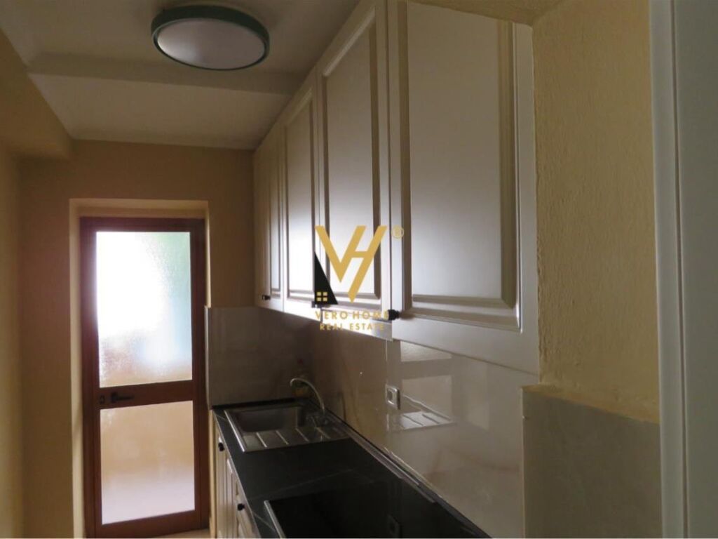 Jepet Apartament 2+1+2 me qera te Xhamlliku 80 m2 3