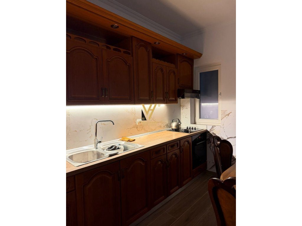 JEPET APARTAMENT 2+1+BLK ME QIRA TE BULEVARDI I RI 70.000 LEKE 2