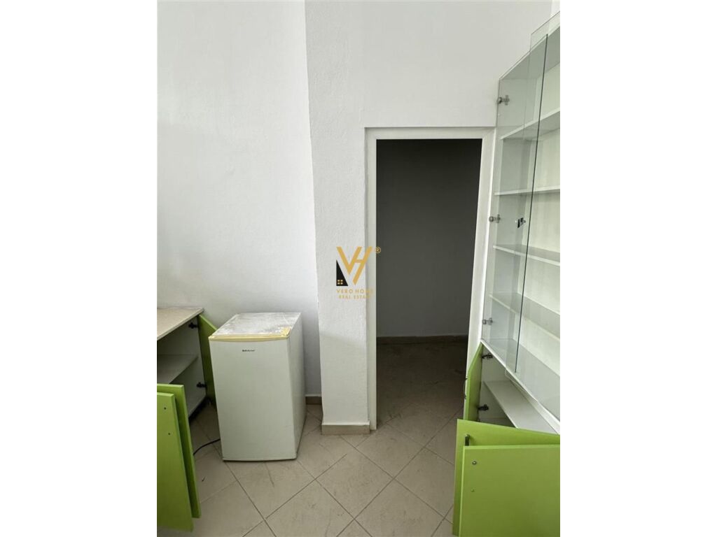 Jepet Ambient Biznesi me qera te Marteniteti i Ri 54 m2 3