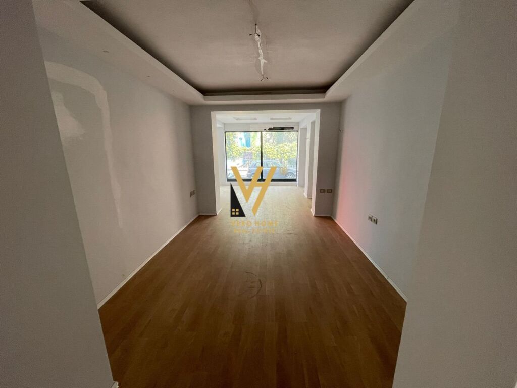 Shitet dyqan ne Bllok 140 m2 3