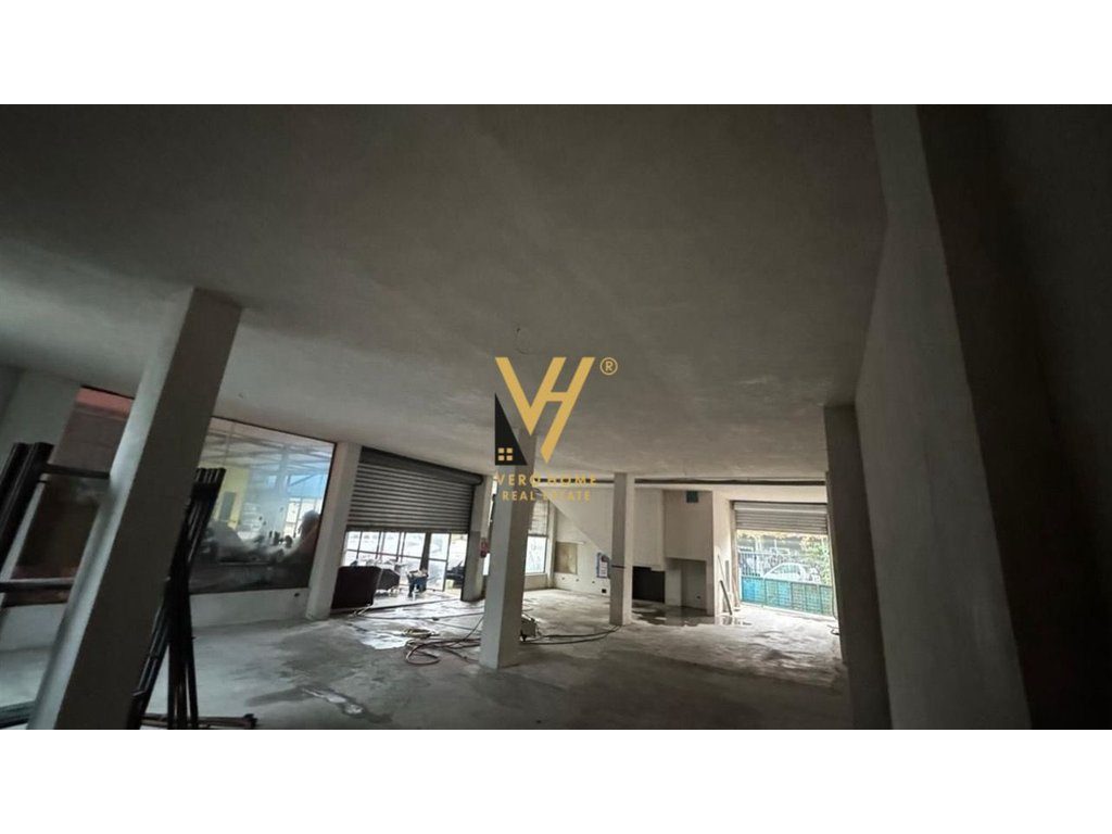 JEPET MAGAZINE 180 M2 ME QERA TE ISH FUSHA E AVIACIONIT 1.200 EURO