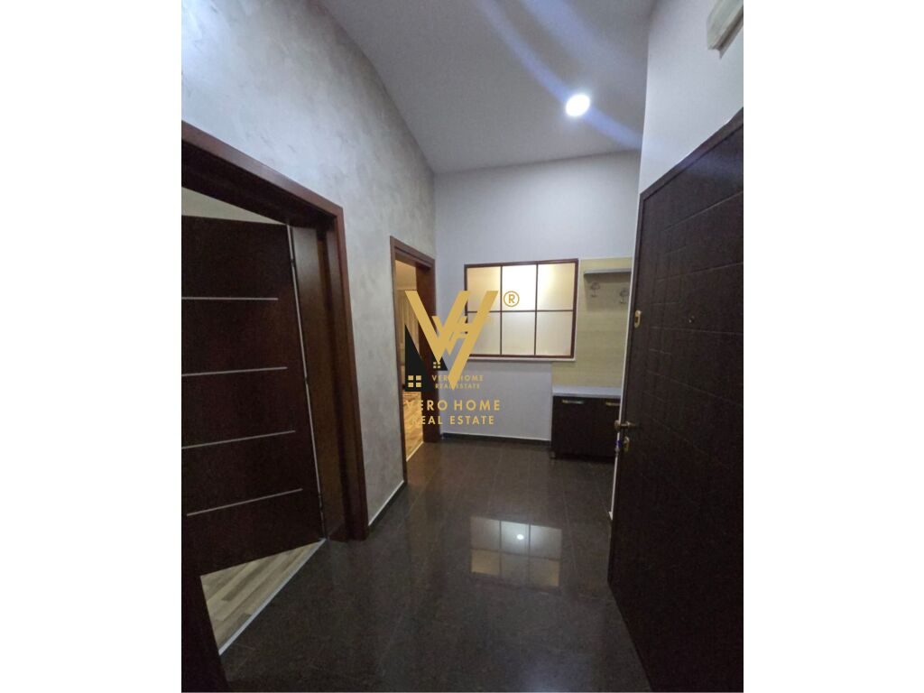 JEPET APARTAMENT 1+1+BLK ME QERA TE BLLOKU 650 EURO 4