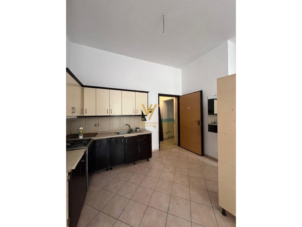 SHITET APARTAMENT 2+1+BLK NE YZBERISHT 160.000 EURO 2
