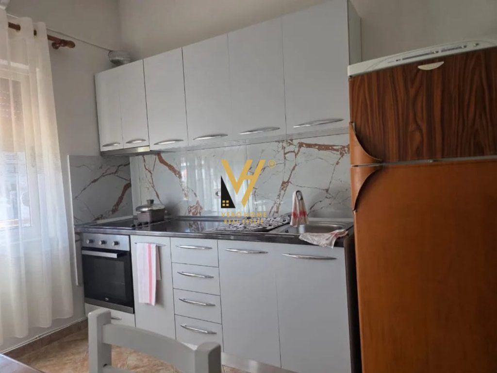 JEPET APARTAMENT 1+1 ME QERA NE MISTO MAME 400 EURO 2