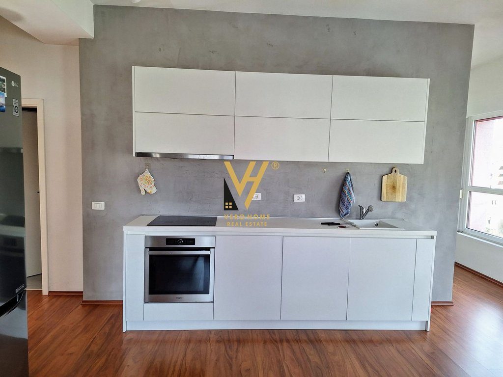 JEPET APARTAMENT 2+1+2 ME QERA NE ALI DEM 550 EURO 2