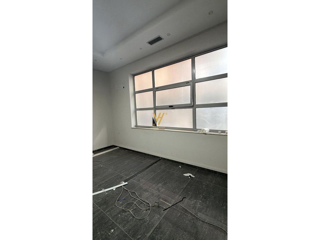 JEPET AMBIENT BIZNESI 90 M2 ME QIRA NE ASTIR 600 EURO 2