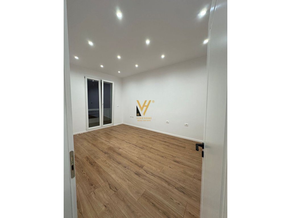 SHITET APARTAMENT 2+1+BLK TE RRUGA E DURRESIT 168.000 EURO