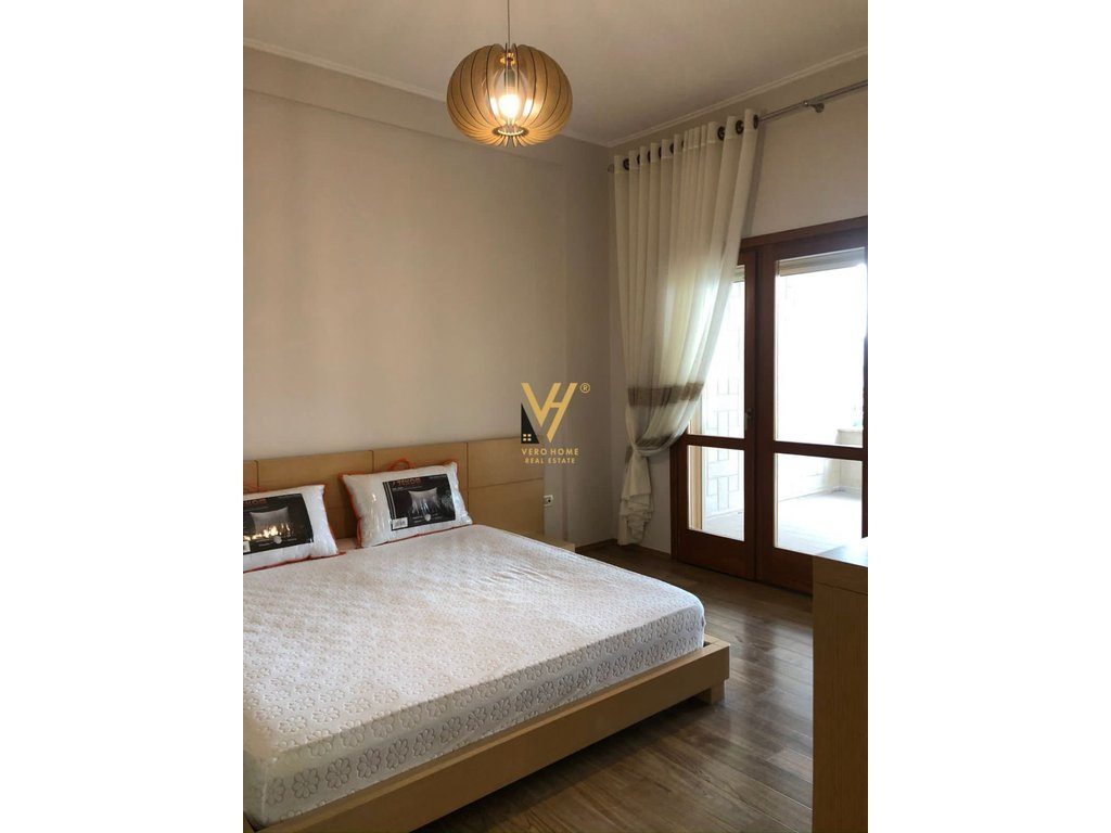 JEPET APARTAMENT 3+1+2+VERANDE ME QIRA TE KOPSHTI ZOOLOGJIK 1.500 EURO 4