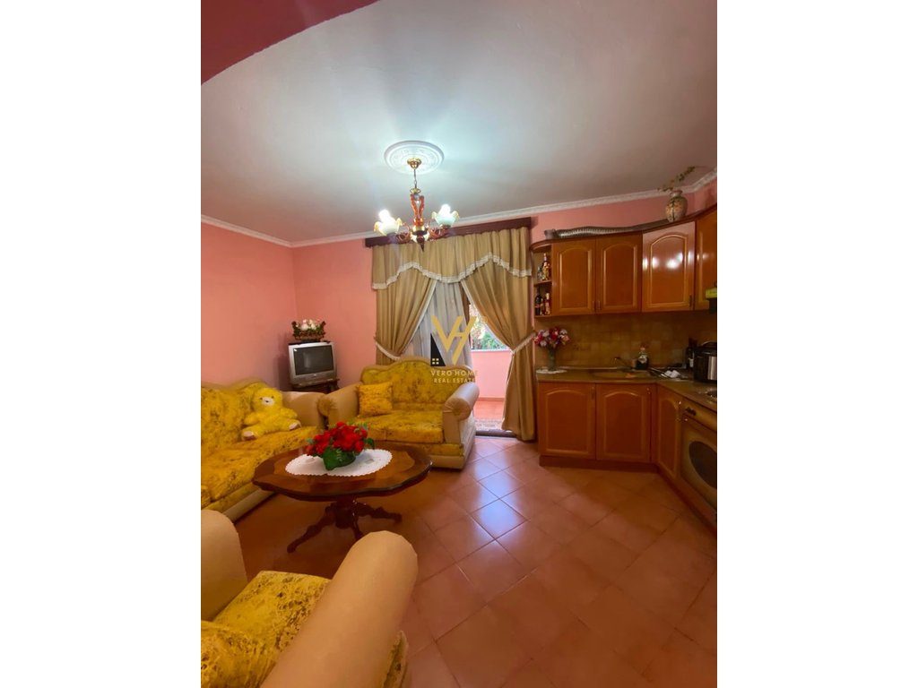 SHITET APARTAMENT 3+1+4BLK NE MISTO MAME 16.200.000 LEKE 2