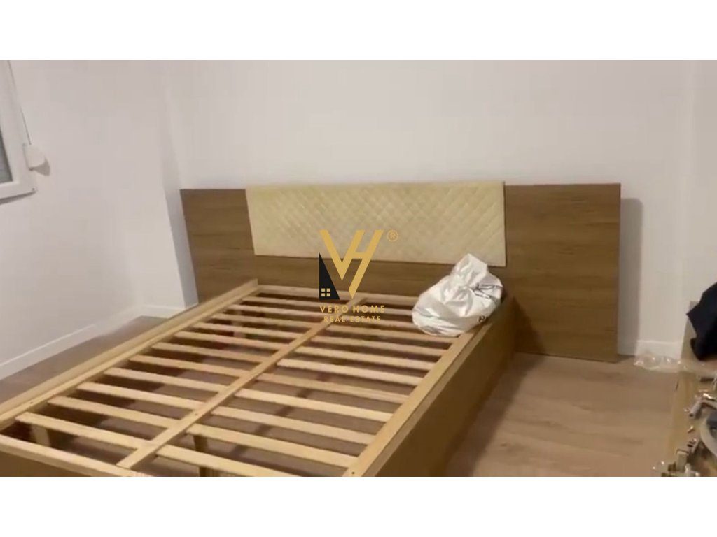 JEPET APARTAMENT 1+1+BLK ME QERA TE KOM.FRATARI, ASTIR 50.000 LEKE 2
