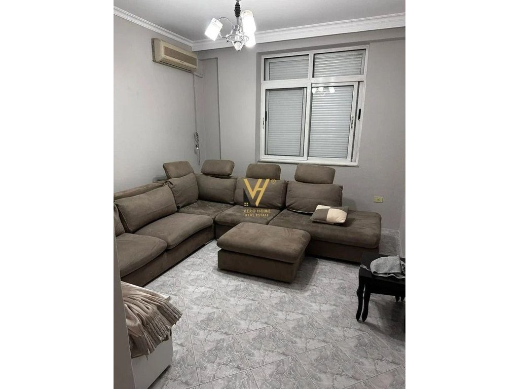 JEPET APARTAMENT 3+1+2+BLK ME QERA TE BLLOKU I VILAVE SELITE 900 EURO