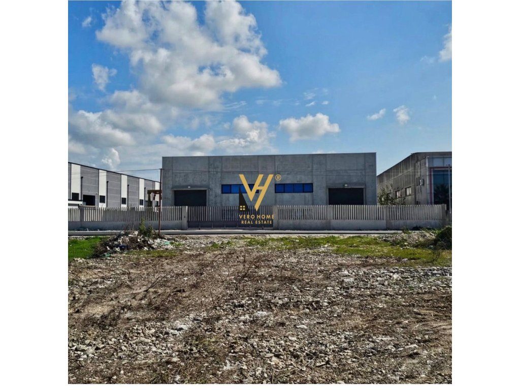 SHITET KAPANON 10.000 M2 TE AUTOSTRADA TR-DR 3.500.000 EURO