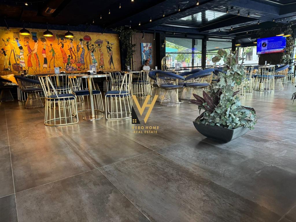 SHITET LOKAL I INVESTUAR 280M2 NE ELBASAN 700.000 EURO