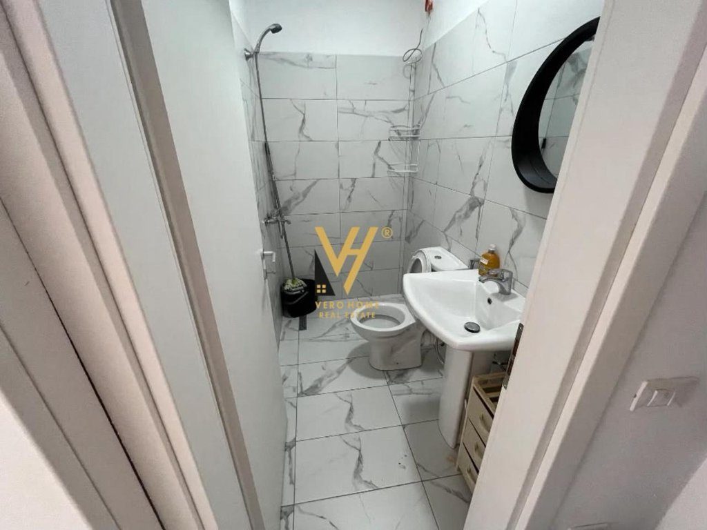 JEPER APARTAMENT 1+1+BLK ME QERA TE QSUT 40.000 LEKE 4