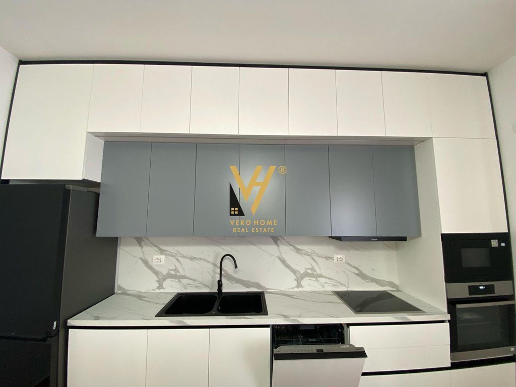 JEPET APARTAMENT 2+1+2 ME QERA NE SHKOZE 650 EURO 3
