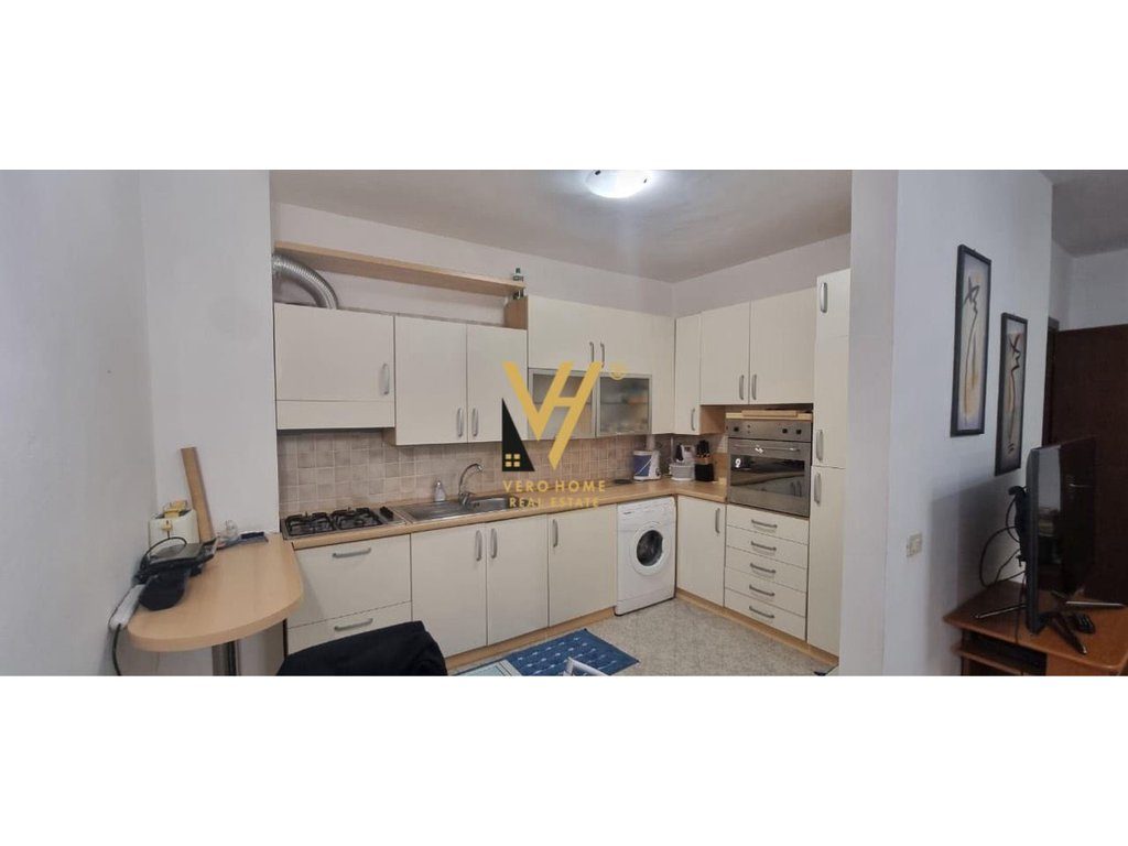 JEPET APARTAMENT 2+1+BLK ME QIRA TE PAZARI I RI 650 EURO 3
