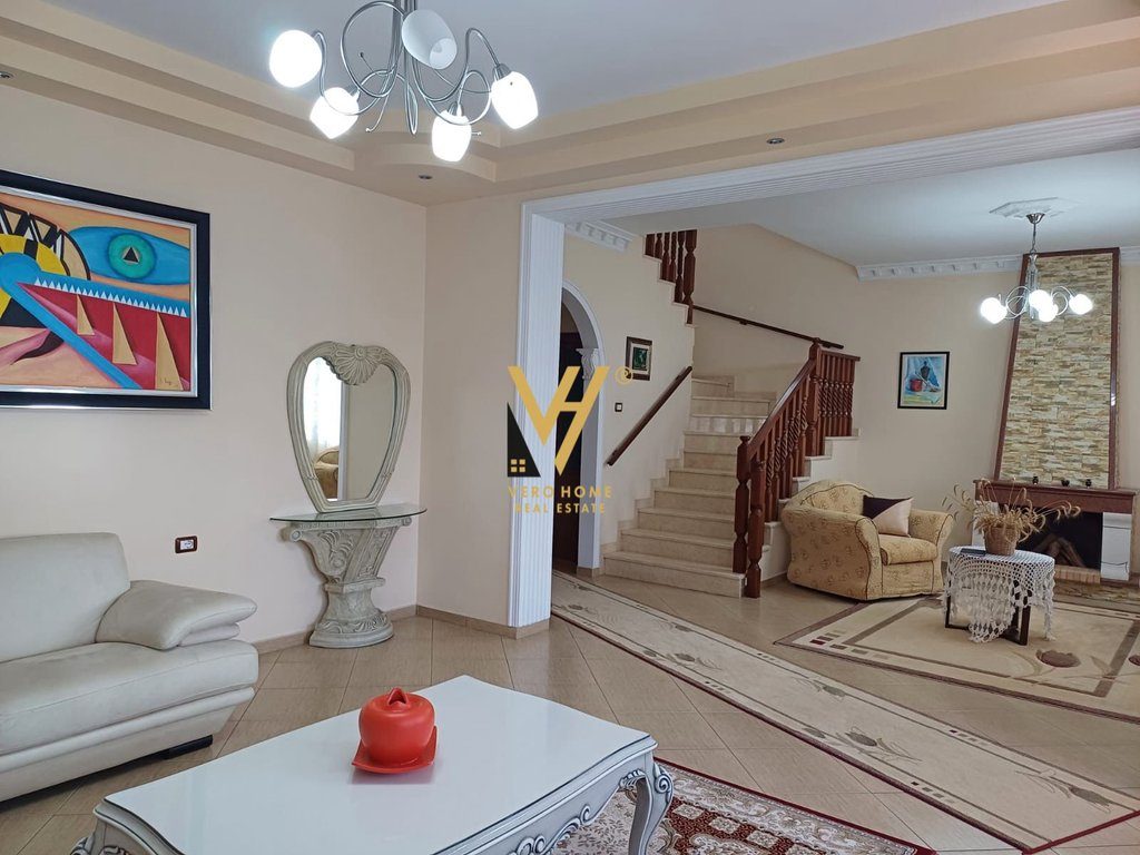 SHITET VILE 3 KATESHE TE KRYENGRITJA E FIERIT, FIER 375.000 EURO