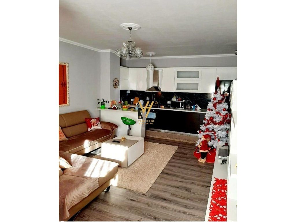 SHITET APARTAMENT 2+1 NE FRESK 145.000 EURO 2